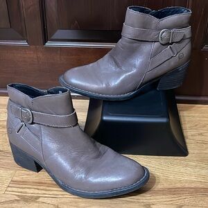 Women's Born Trinculo Ankle Boots W8.5